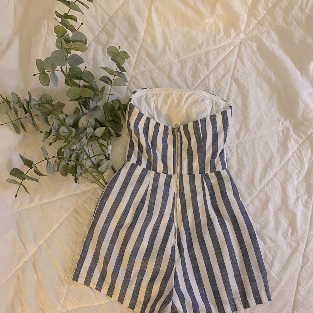 Princess Polly White and Blue Romper - Picture 2 of 4